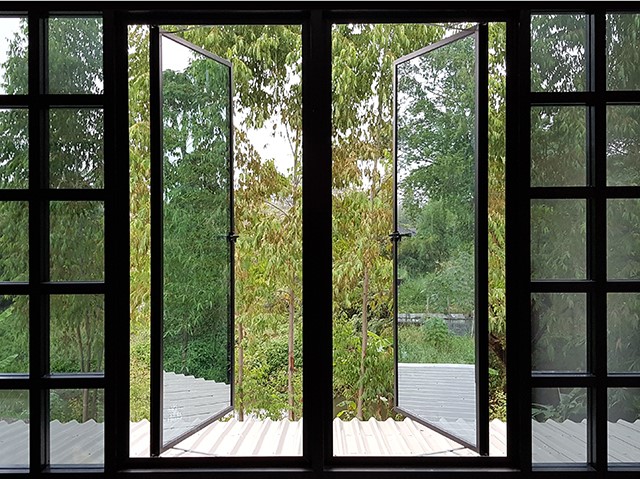 Casement window design